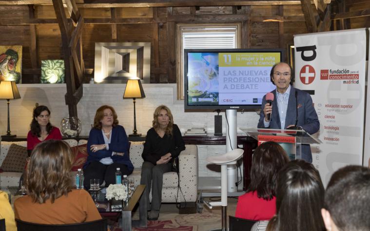 La Comunidad de Madrid pide “que no se tire por la borda el talento femenino” y que las mujeres se decanten por estudios STEM