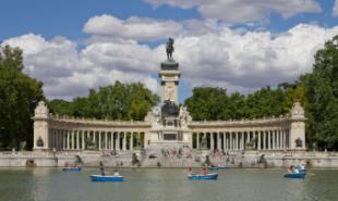 El Retiro y otros nueve parques cerrarán esta tarde por fuertes rachas de viento