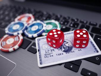 Jugar al blackjack online: una experiencia de diversión sin discriminación