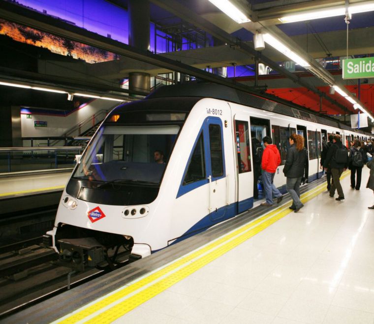 La Comunidad de Madrid refuerza la oferta de transporte público y los controles de aforo ante las nuevas medidas frente al COVID-19