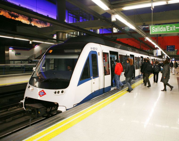 La Comunidad de Madrid mantendrá operativo el servicio de Metro por tercera noche consecutiva