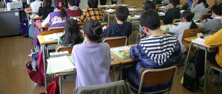 La Comunidad aplaza hasta el miércoles la vuelta al colegio tras la petición de ayuntamientos y habilita 3 días en junio para reforzar la presencialidad