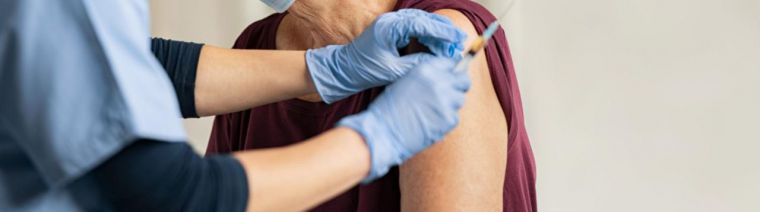 El Hospital Enfermera Isabel Zendal administra sin cita la vacuna contra el COVID-19 de Pfizer, Moderna y AZ las 24 horas del día