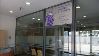 El Ayuntamiento ha entregado gratuitamente 300 Abonos Transporte a mayores de Pozuelo