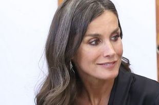 A sus 50 años, la reina Letizia luce una piel envidiable, ¿cuál es su truco?