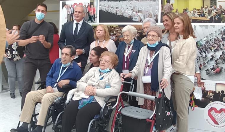 Amavir se alza con 9 premios en el acto por el Día de los Mayores del Hospital Puerta de Hierro