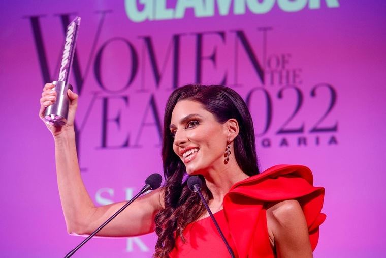 La actriz de Pozuelo de Alarcón, Silvia Kal, gana el premio de la revista Glamour “Women Of The Year”