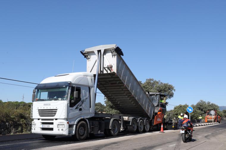 2,8 millones para la mejora del firme de la carretera M-505