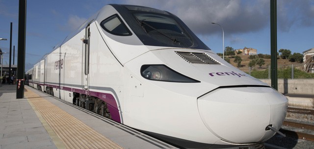 Renfe ofrece un servicio Intercity diario entre Madrid y Gandia durante el verano