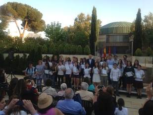 Los alumnos de Bachillerato y Secundaria de Pozuelo reciben sus "Gerardo Diego"