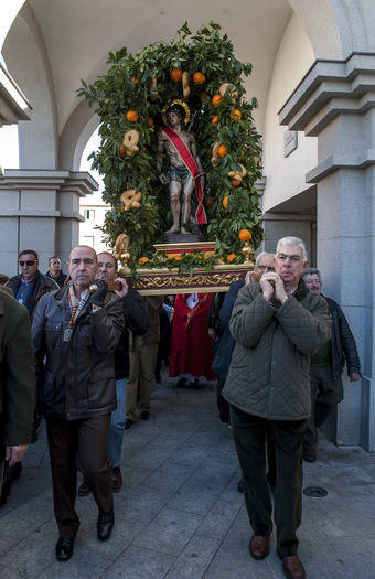 La hermandad del Glorioso San Sebastián de Pozuelo celebra su tradicional fiesta con Pilar Palomo como pregonera