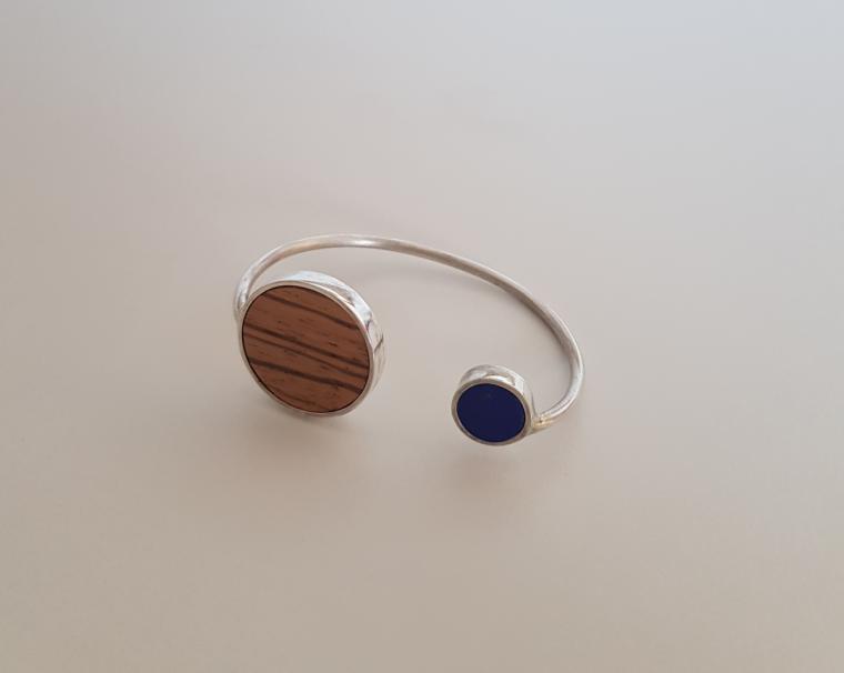 Pulsera en plata, madera de zebrano y lapislázuli