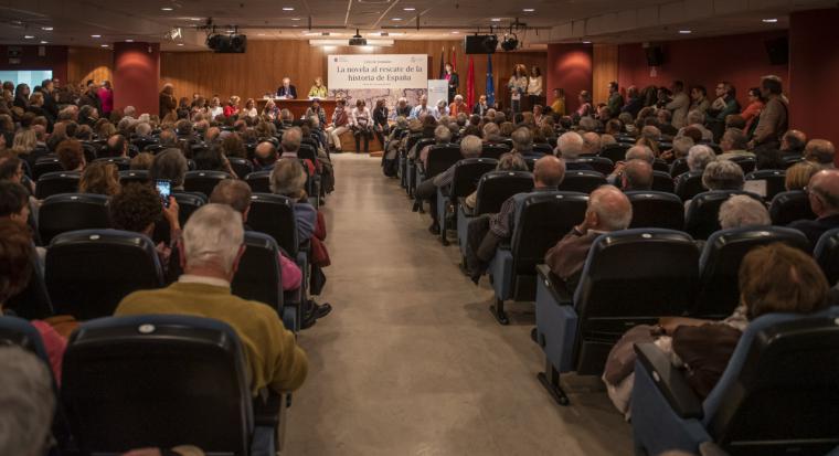 Importantes periodistas, historiadores y escritores de novela, al rescate de la historia de España en Pozuelo