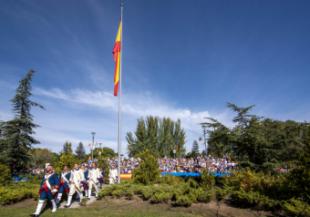 Multitudinario acto de Homenaje a la Bandera en Pozuelo de Alarcón