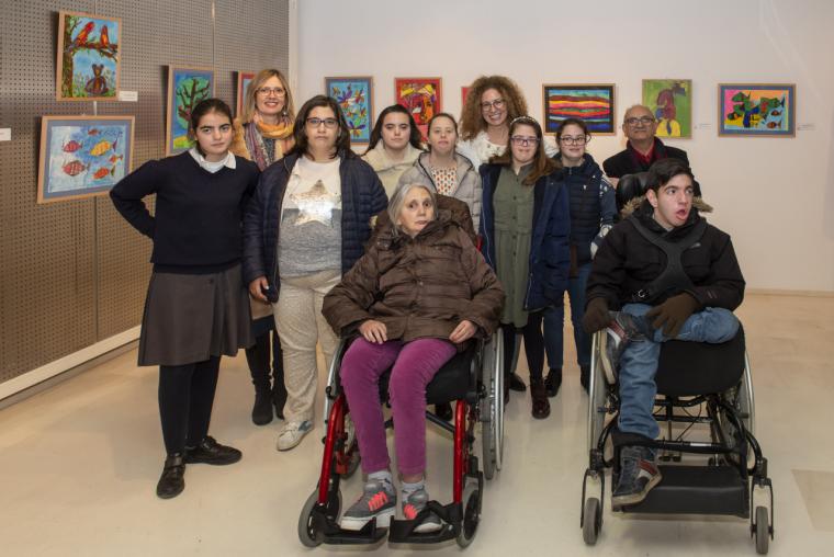 El Día Internacional de las Personas con Discapacidad se conmemora con una exposición de los alumnos de pintura del Espacio para el Ocio Pozuelo