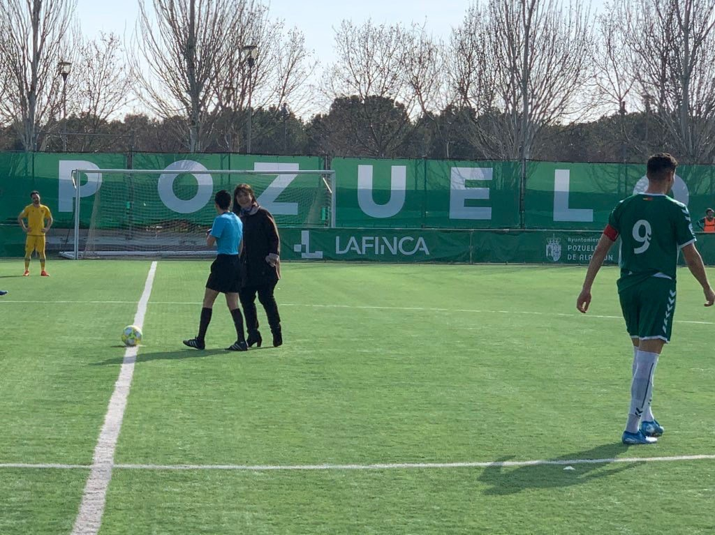 El Ayuntamiento se suma al gesto solidario del Club de Fútbol Pozuelo y la Fundación Iker Casillas en apoyo a los niños que padecen cáncer