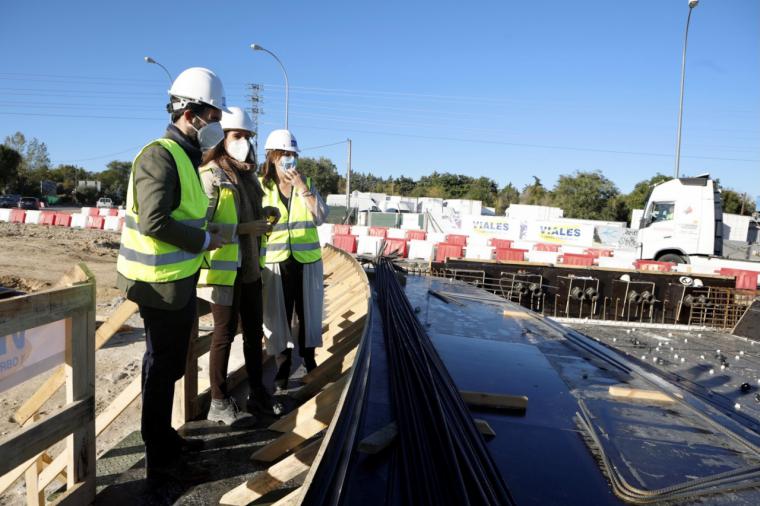 Avanzan las obras de soterramiento de la M-503 en la rotonda de intersección con la M-513