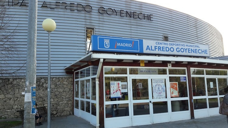 Almeida promete la ampliación del Centro Deportivo Municipal Alfredo Goyeneche