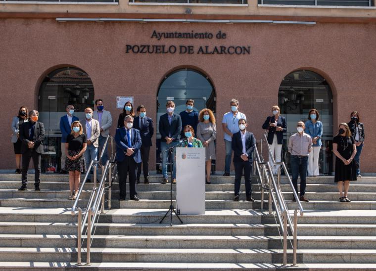 Pozuelo de Alarcón guarda un minuto de silencio en señal de repulsa por el asesinato ocurrido en la ciudad