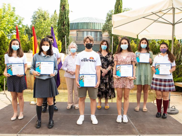 Entrega de los premios del “Concurso Escolar de Poesía e Ilustración Gerardo Diego” a los alumnos de Primaria y Secundaria