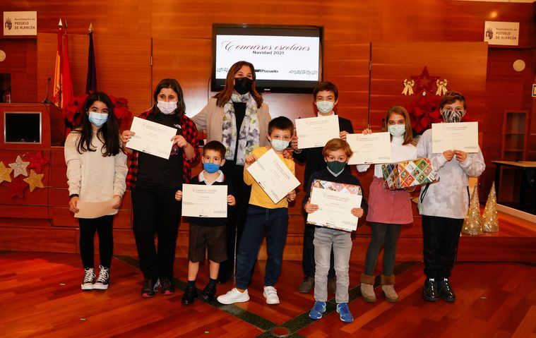 Entrega de los premios de los concursos navideños de belenes, árboles y felicitaciones