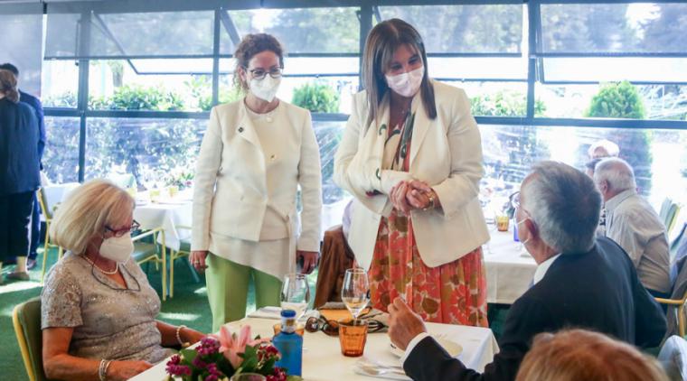 Homenaje a las parejas que este año celebran sus Bodas de Oro