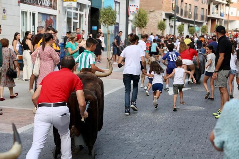 La ofrenda floral, la misa solemne y la procesión en honor a la Virgen del Carmen centran la programación festiva para este sábado