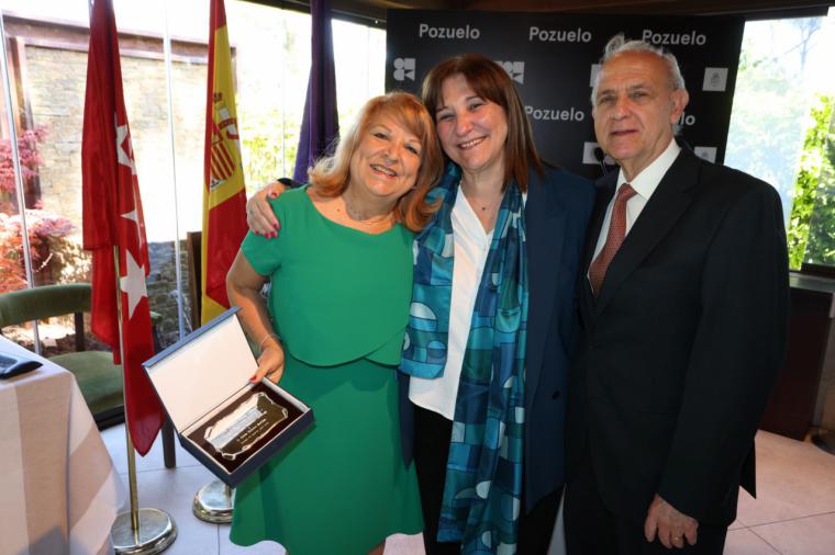 El Ayuntamiento celebra las Bodas de Oro de medio centenar de parejas de Pozuelo