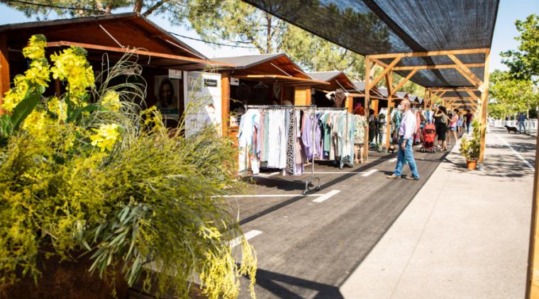 Cerca de medio centenar de puestos participan en la Feria de Comercio de Pozuelo de Alarcón