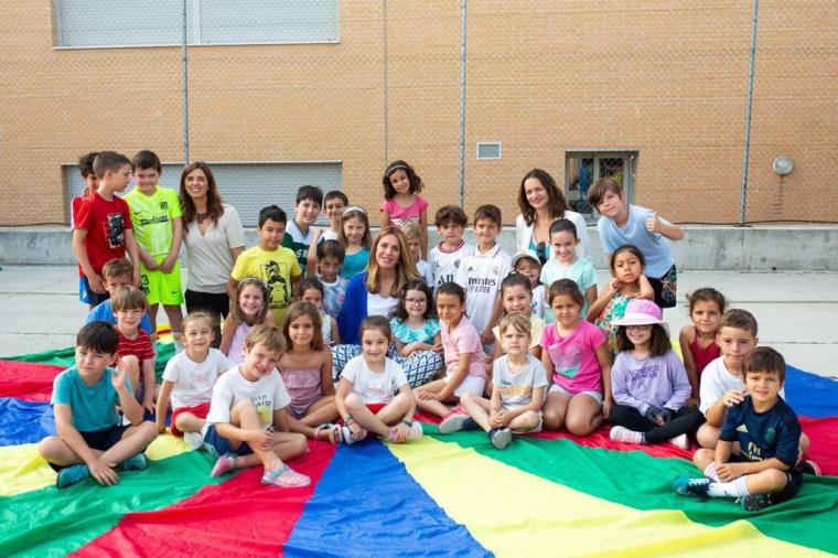 El Ayuntamiento oferta un amplio programa de colonias y campamentos de verano para facilitar la conciliación familiar