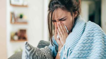 ¿Cómo saber si es gripe, COVID-19 o un resfriado?