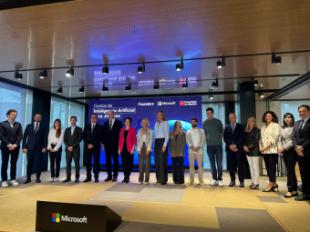 Isabel Díaz Ayuso destaca el potencial de Madrid como líder en formación en tecnología en Europa en su visita a Pozuelo