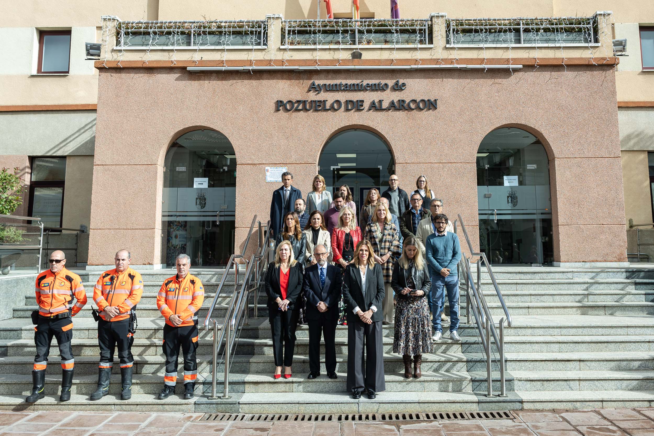 Pozuelo de Alarcón guarda un minuto de silencio por los fallecidos a consecuencia del temporal en Albacete y la Comunidad Valenciana