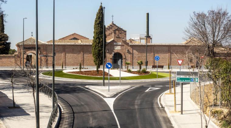 Con motivo de la festividad de Todos los Santos, os recordamos las líneas de buses que estarán operativas