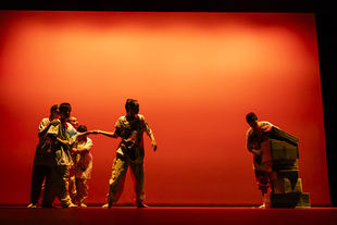 Pozuelo de Alarcón celebró el Día Internacional de las Personas con Discapacidad mediante un espectáculo de artes escénicas en el Teatro MIRA.