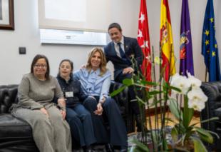 La alcaldesa de Pozuelo reconoce a trabajadores con Síndrome de Down en el Día Mundial del Síndrome de Down