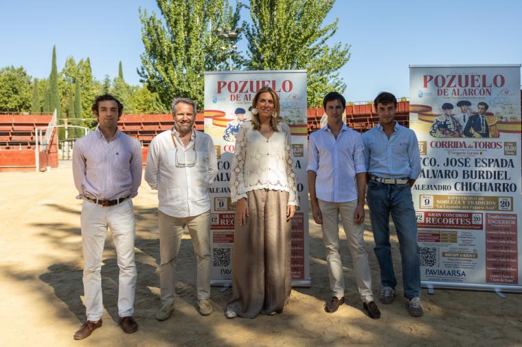 La alcaldesa de Pozuelo de Alarcón destaca la importancia de recuperar la tradición taurina en las fiestas patronales