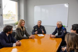 La alcaldesa de Pozuelo destaca la labor policial en la protección de víctimas de violencia de género