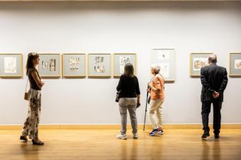 El Centro Cultural MIRA de Pozuelo de Alarcón presenta la exposición Antonio Mingote. El humor es una cosa muy seria hasta el 14 de junio