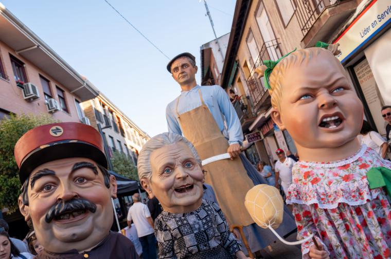 La Comparsa de Gigantes y Cabezudos de Pozuelo de Alarcón presenta Remembranza: un legado que crece este 29 de octubre