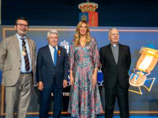 Pozuelo de Alarcón rinde homenaje a su patrona con la entrega de galardones destacados
