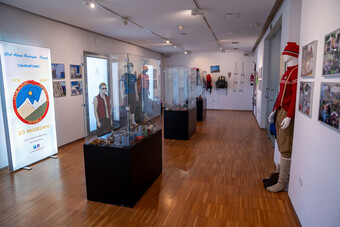 El Club Alpino Piedrafita de Pozuelo celebra 50 años de aventuras con una exposición fotográfica