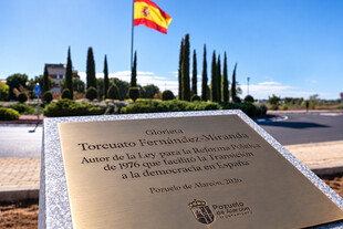 Pozuelo de Alarcón rinde homenaje a Torcuato Fernández-Miranda con la dedicación de una glorieta en su memoria