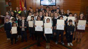 Pozuelo premia la labor escolar en materia de seguridad y educación vial