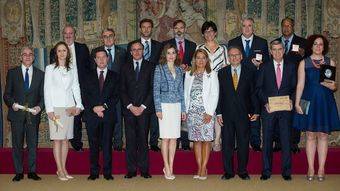 La Reina Letizia entrega el premio que lleva su nombre a Susana Pérez Quislant