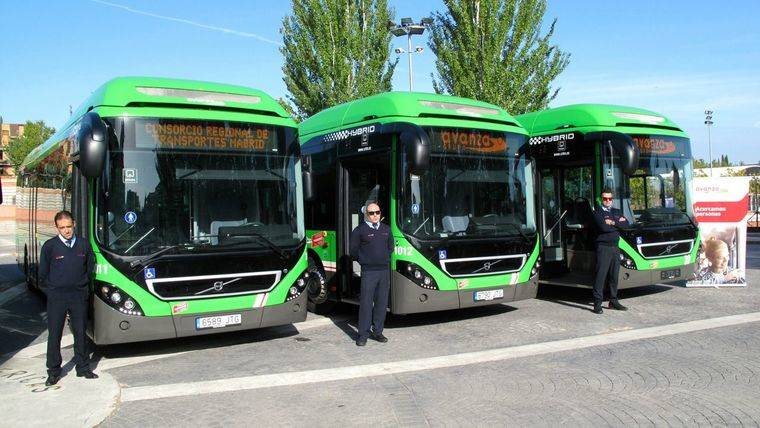 La flota de autobuses de Pozuelo se renueva con cinco vehículos híbridos