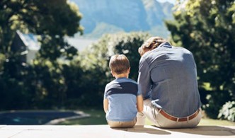 Llorar delante de tus hijos es sano: la importancia de mostrar emociones en familia