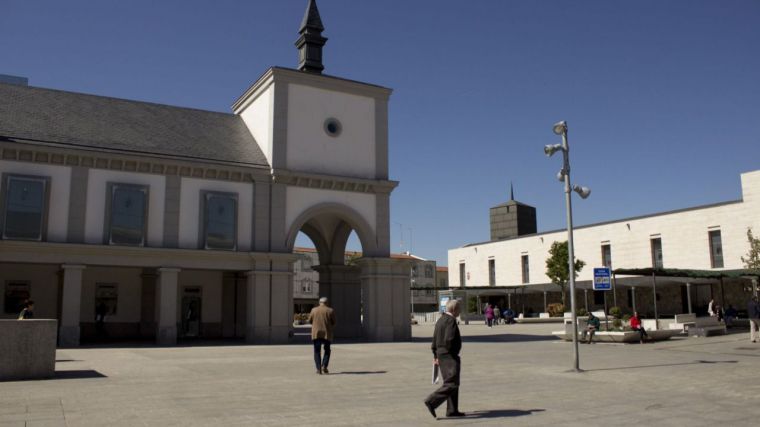 El PSOE no logra convencer al PP sobre su plan de mejora de la Plaza del Padre Vallet