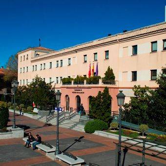 Tres alumnos con discapacidad realizarán prácticas en el Ayuntamiento de Pozuelo