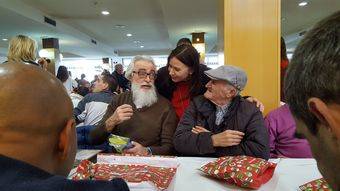Regalos navideños para 274 adultos tutelados por la Comunidad de Madrid